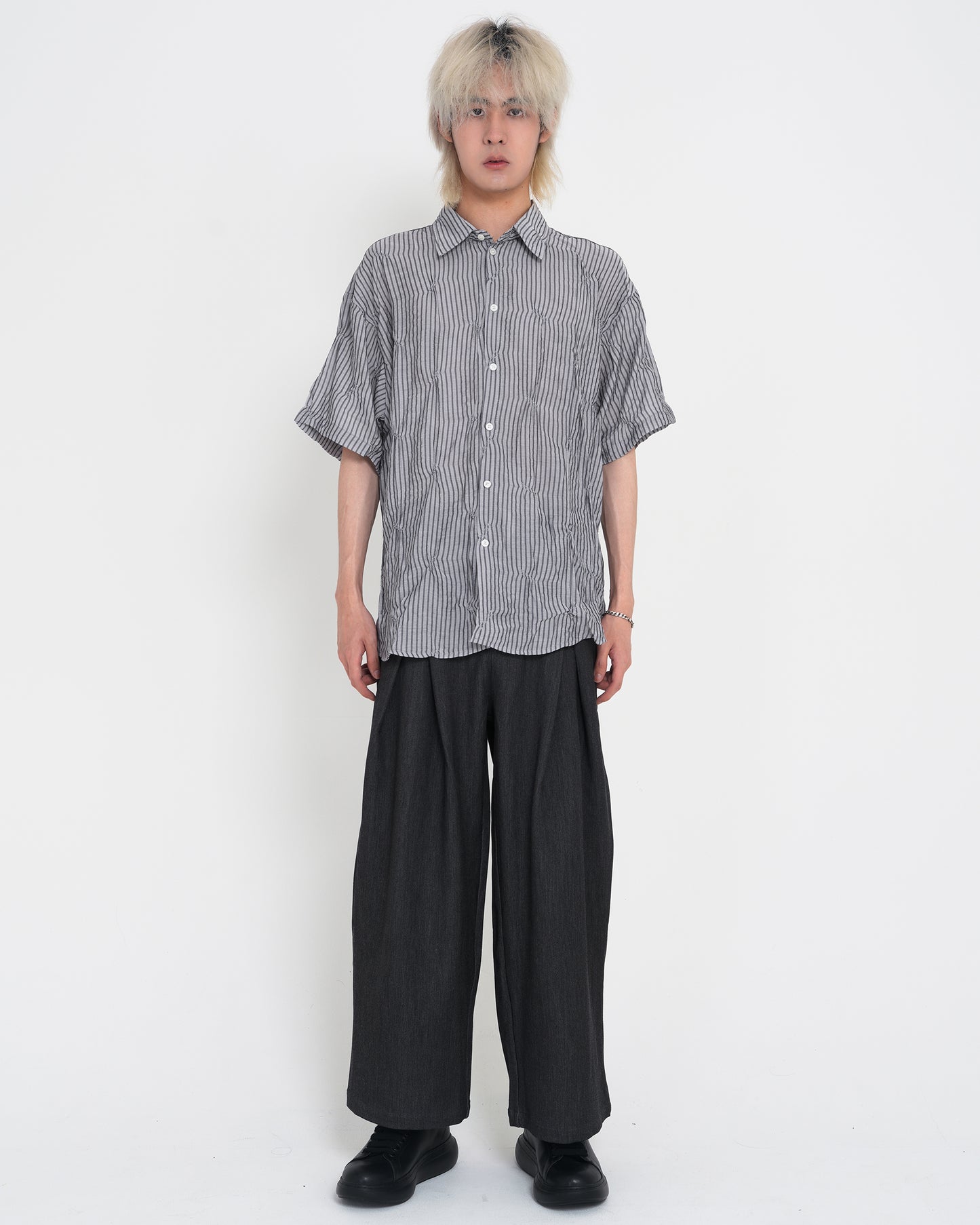 Pleat Detail S.S Shirt GRY