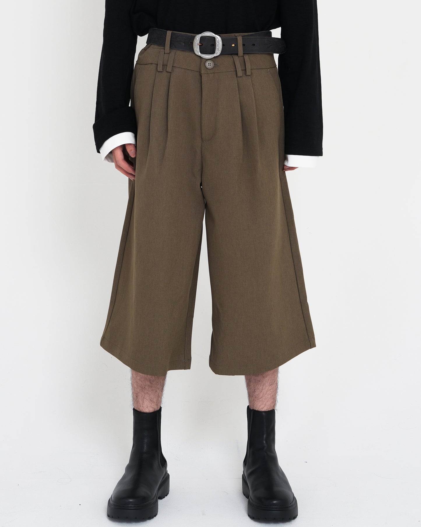 Double-Tab Waist Casual Tailored Shorts BRN