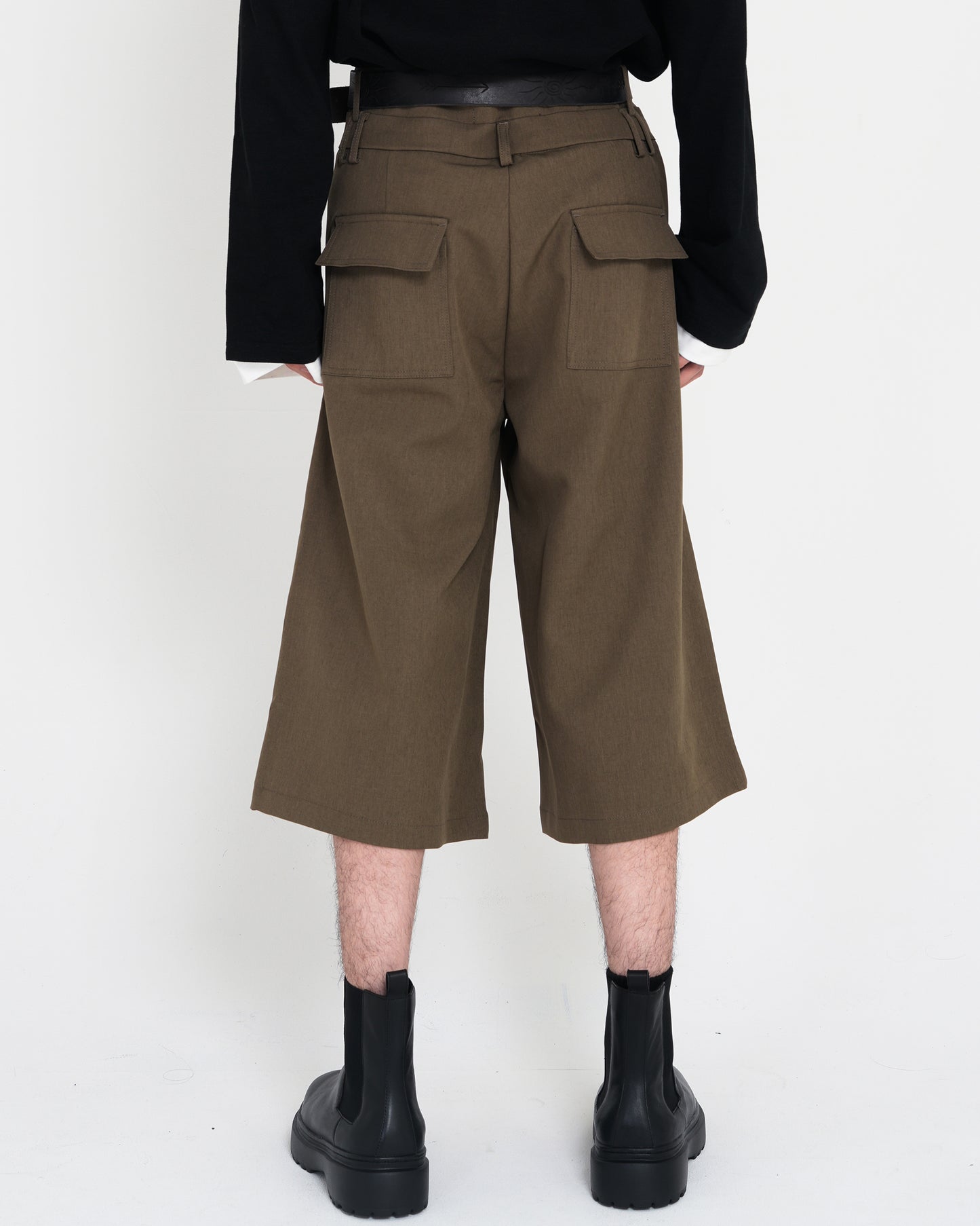 Double-Tab Waist Casual Tailored Shorts BRN