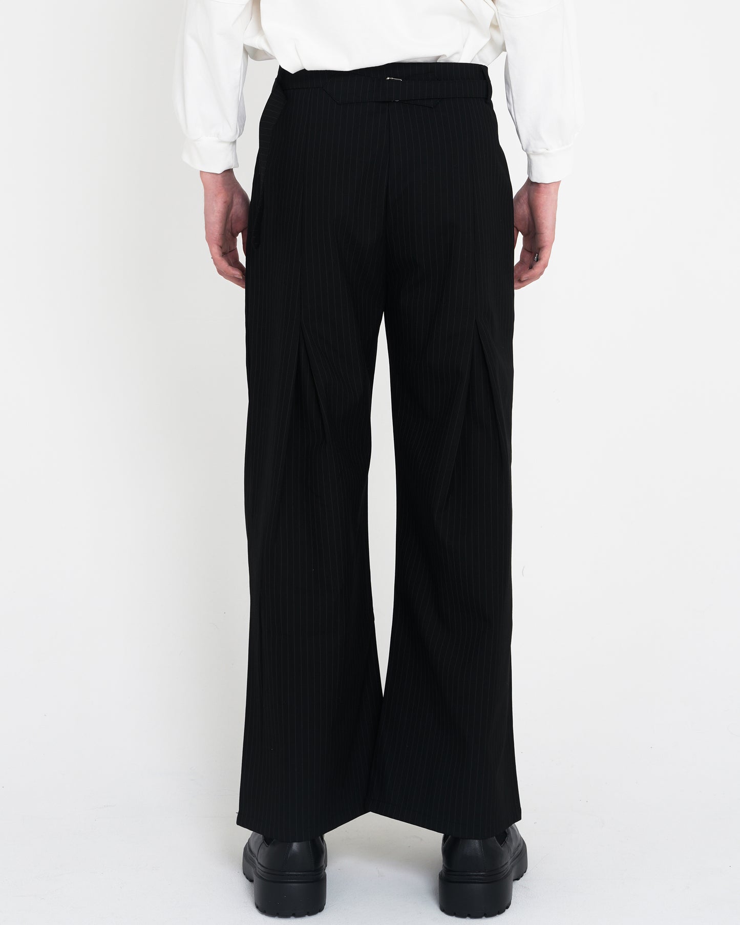 Draped Stripe slacks BLK