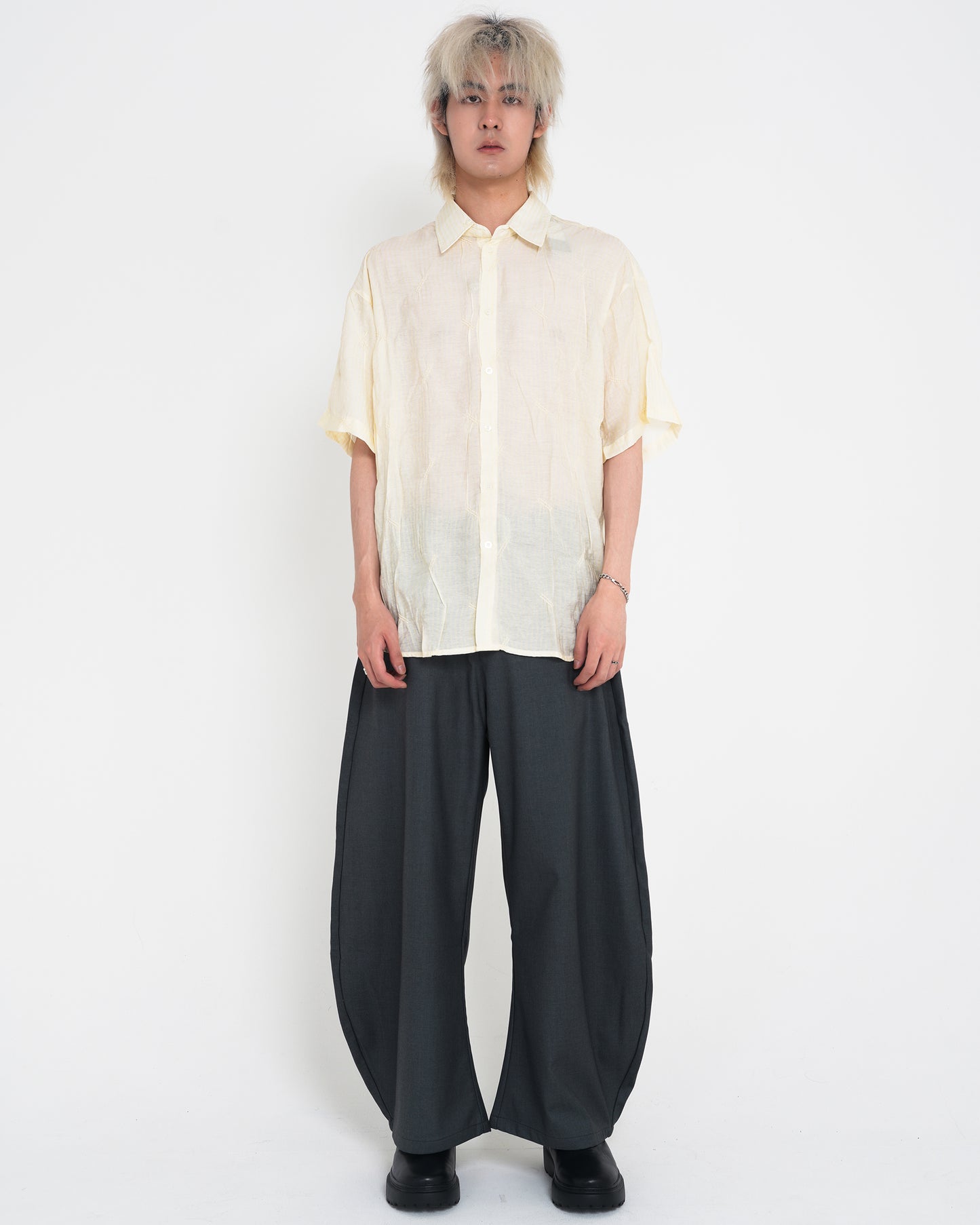 Pleat Detail S.S Shirt WHT