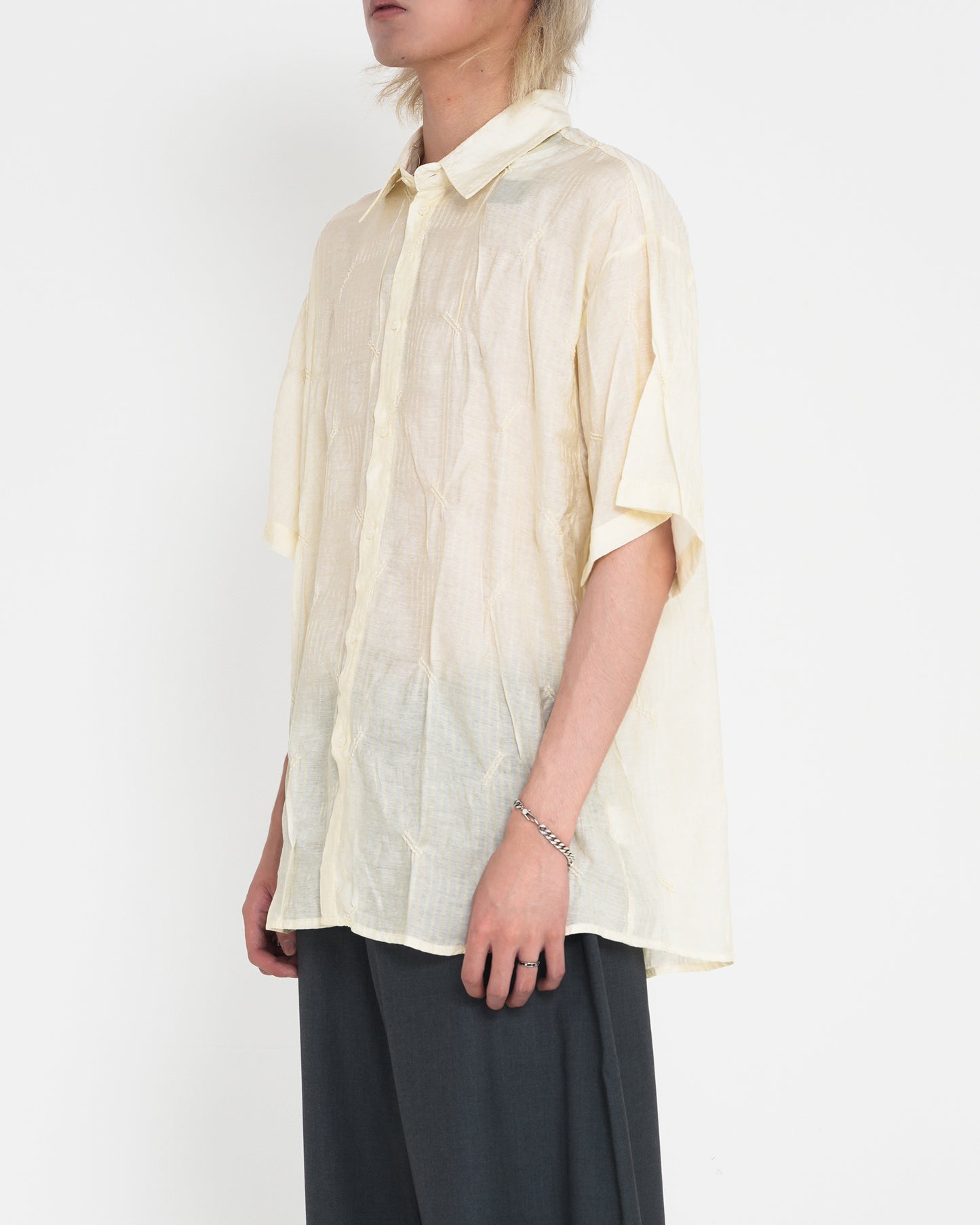 Pleat Detail S.S Shirt WHT