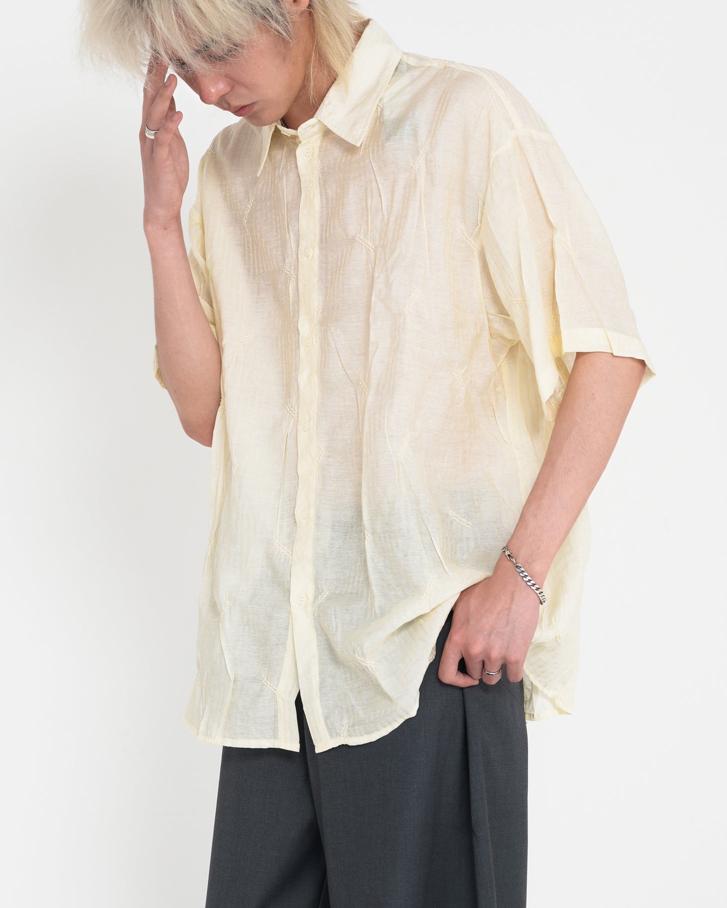 Pleat Detail S.S Shirt WHT